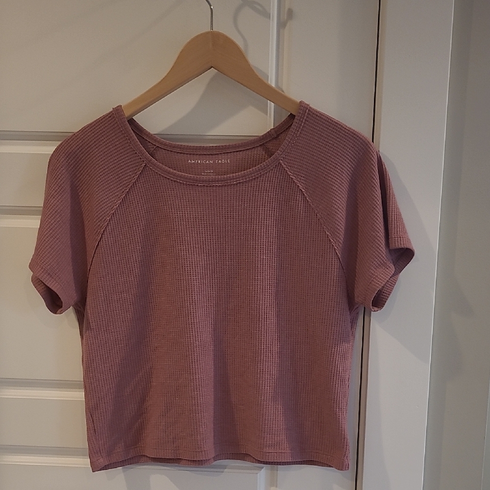 🟢American Eagle Dusty Pink Crop Tshirt. Size L